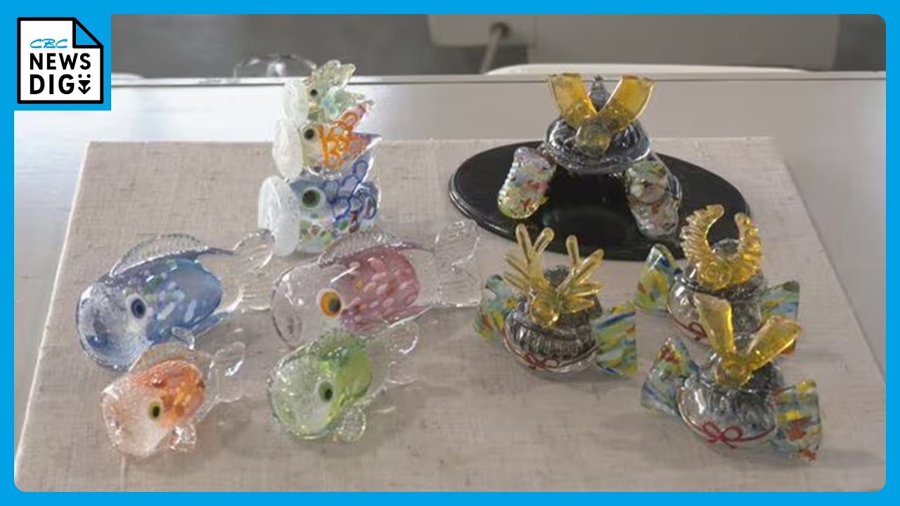 Making ornaments of helmets and carp streamers from recycled glass