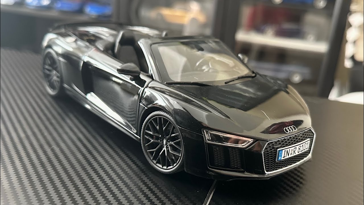 京商　1/18Kyosho Audi R8 ダイキャストモデル　ブラック 1:18 Audi R8 by Kyosho Review - YouTube