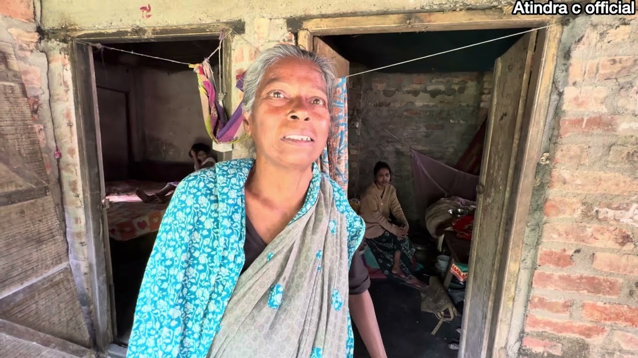 ভাগ্যের কি পরিহাস,পুলিশের দুই মেধাবী মেয়ে আজ মানসিক ভারসাম্যহীন হয়ে অসহায় ভাবে দিন কাটাচ্ছে