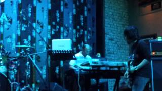 Download lagu Cliff @ Hardrock Cafe Malaka Malaysia  with NiqiTa