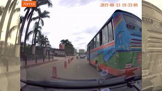 ঢাকার বাস ড্রাইভাররা কবে দ্বায়িত্ব নিয়ে বাস চালাবে? ঢাকার সড়ক নিরাপদ হবে কবে??