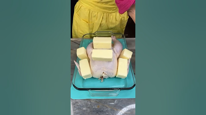 Italians reacts to CRAZY BUTTER CHICKEN