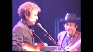 Bob Dylan &quot;Watching the River Flow&quot; LIVE 23 Sept 2000 Cardiff
