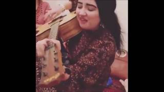 turkmen  gyz gitara talant