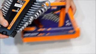 Набор ключей комбинированных Miol 51-713(Набор ключей Миол 51-713 на нашем сайте: http://instrument-tsentr.com.ua/p50481781-nabor-klyuchej-kombinirovannyh.html Набор ключей Миол 51-713 ..., 2016-09-09T10:38:14.000Z)