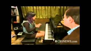 Katy Perry - Playing the Piano screenshot 3