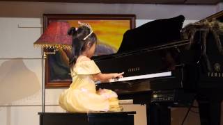 Maegan&#39;s first piano recital 2013-10-27
