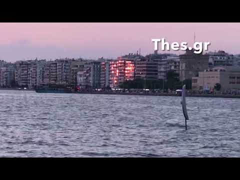 Ψευδαίσθηση ότι φλέγεται οικοδομή στην Θεσσαλονίκη λίγο πριν το ηλιοβασίλεμα