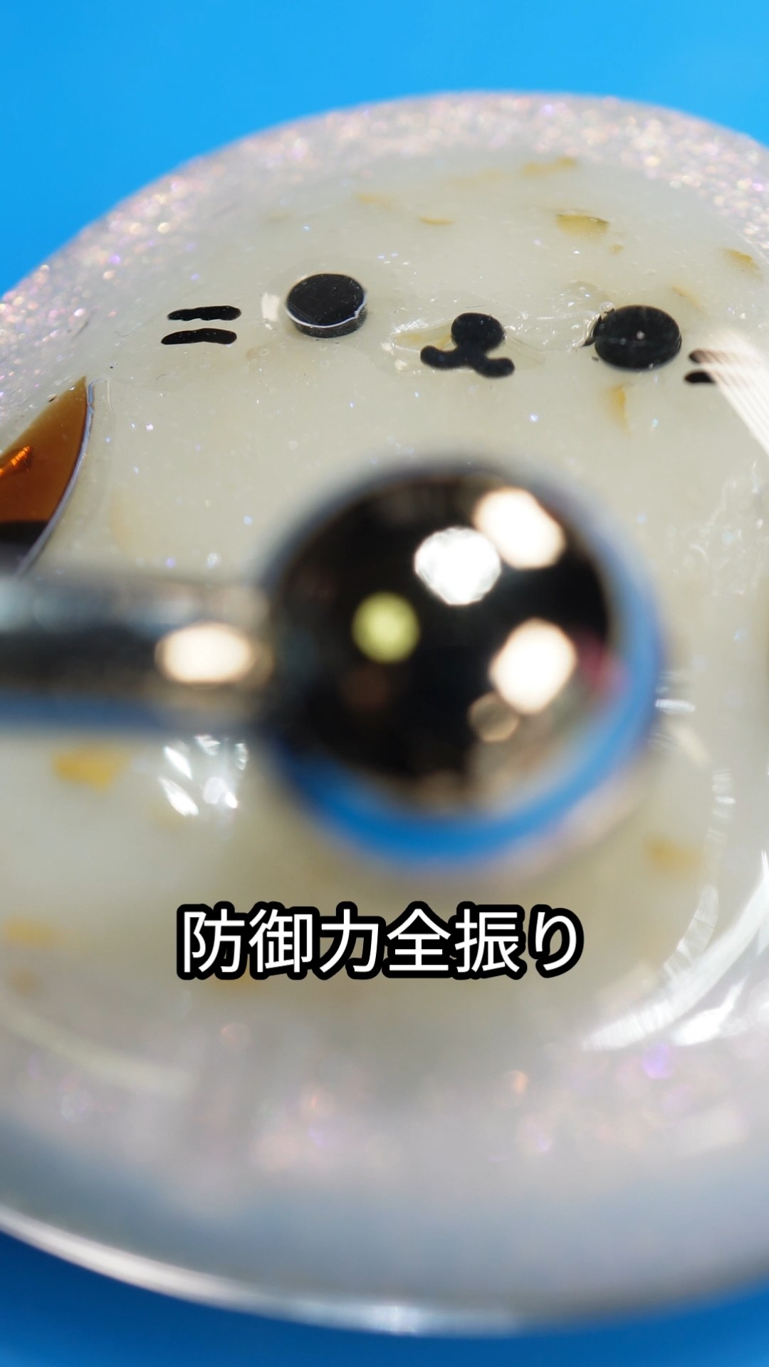 レジン　NO.209 猫さん New Species Born] Drawing cat whiskers on a bird. A resin trick to