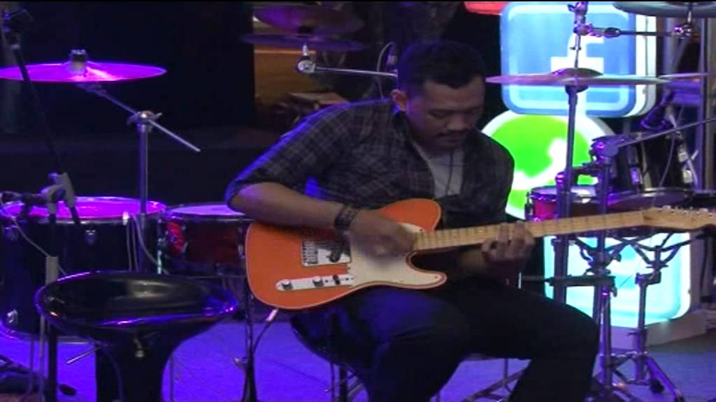 SUPERNOVA di Big Launch NOKIA ASHA 303