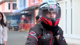 Download Lagu FTV Indra Brotolaras \u0026 Larasati nugroho Cowokku Owner Salon MP3