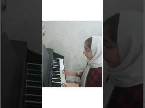 Let's listen to a Turkish song #shorts #turkishmusic #piano #pianogirl