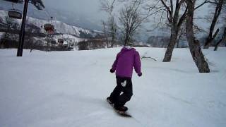 野沢温泉スキー場　春山やまびこリフト下.Mov