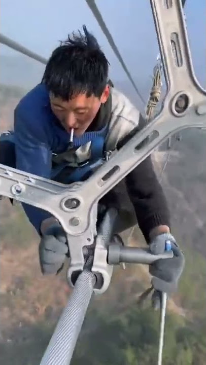 Pekerjaan paling mengerikan di dunia #shorts #extreme