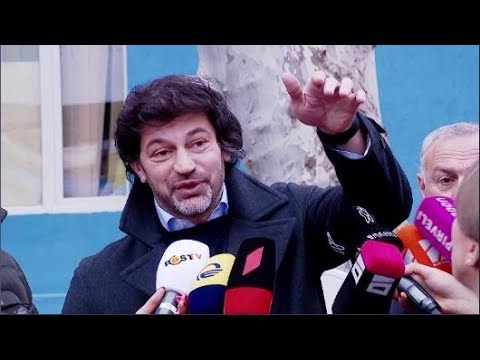 დამელოდეთ, რა გჭირთ, ტო, დადექით ცივილურად  - კალაძე ჟურნალისტებს