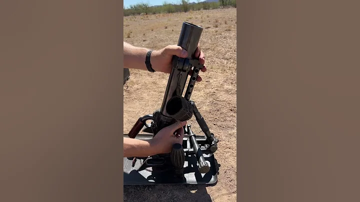 Shooting a WWII German 50mm Light Mortar (L.Gr.W.36)