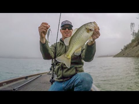 How to Catch a Bass on a Jig - Bass Fishing 