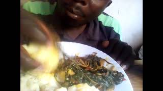 VEGETABLES ,SNAILS with PORRIDGE EATING SHOW| konokono , mboga za majani na ugali