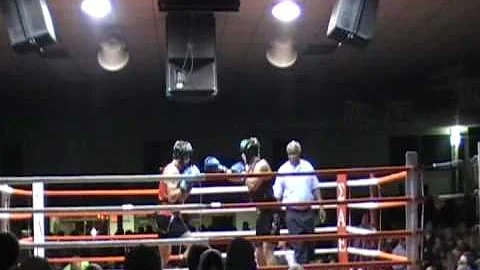 SAE boxing Evan Lester vs. Paul Vernich