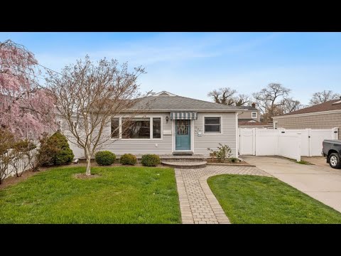 531 Willow St, South Hempstead, NY home video tour