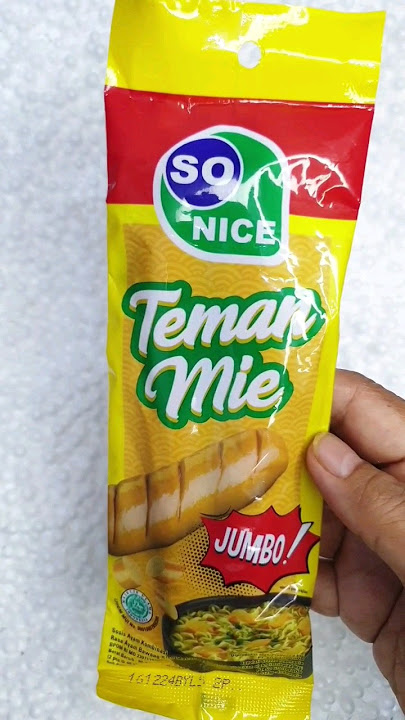 mencari dan menemukam jajanan sosis sonice jumbo teman mie didalam kardus #huntingjajan #shorts