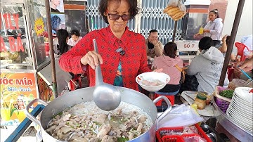 Gánh Bánh Cánh 20k bán Giữa Trưa ngập tràn giò heo nấu chung bột bánh nối nghiệp 2 đời từ mẹ già