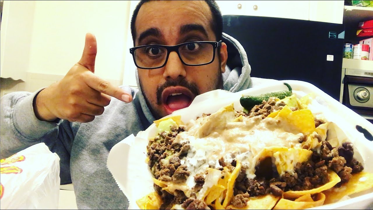CHEESY CRUNCHY Loaded Nachos Mukbang + Managing Anxiety Disorders & Panic Attacks