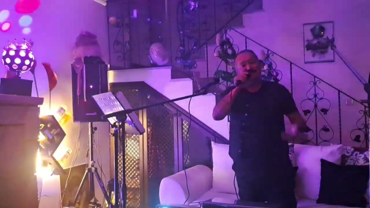 Ah bu şarkıların gözü kör olsun...