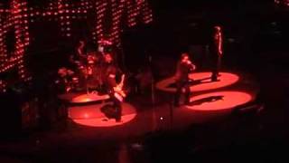 U2 - Vertigo / Stories for Boys (Live from San Diego, Vertigo Tour)