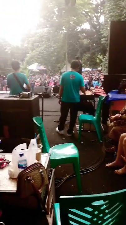 Liat Dari Panggung Familys, Anie Anjani Tampil.