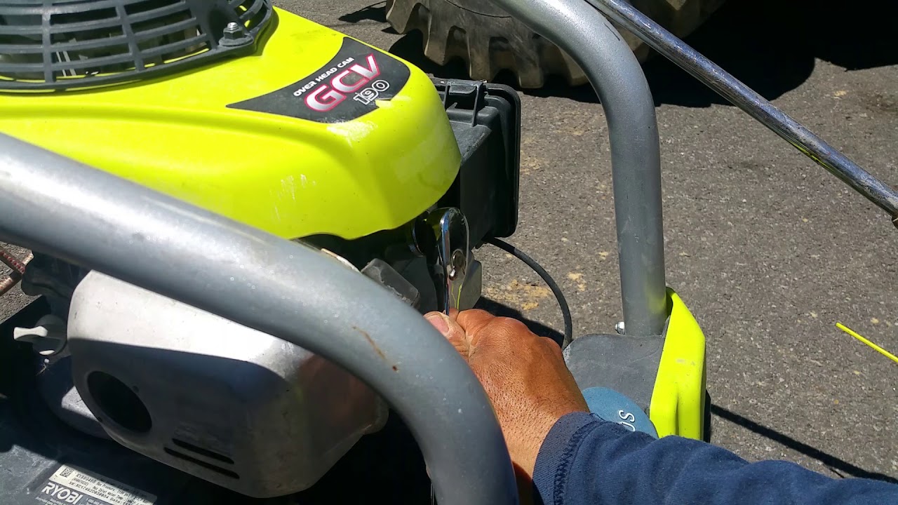 Tip to starting up all small engines FIRST start after winter - YouTube