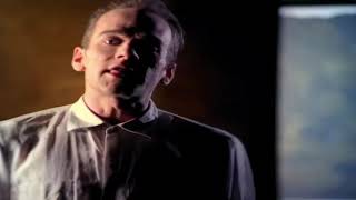 R.E.M. - Losing My Religion (Official Video) [4K Remastered]