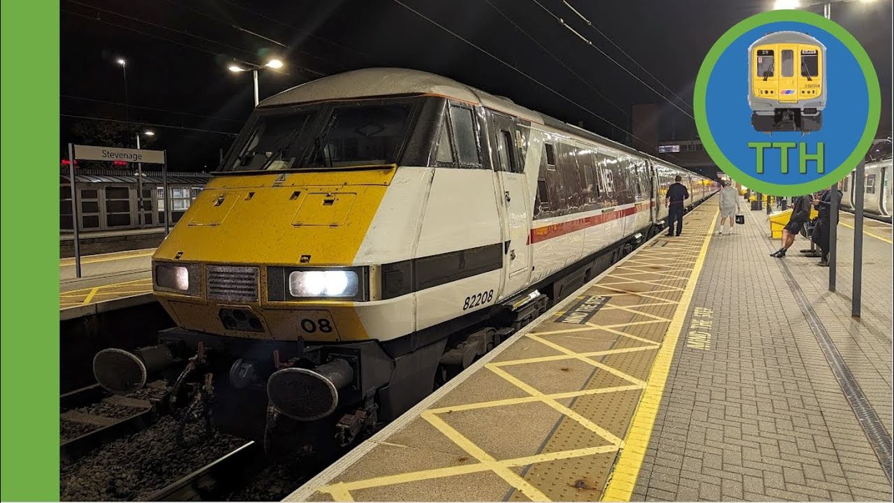 Class 91 departs Stevenage - YouTube