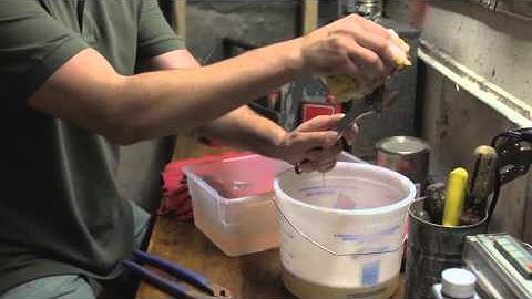 How to clean hand tools with CLR Calcium, Lime & Rust Remover