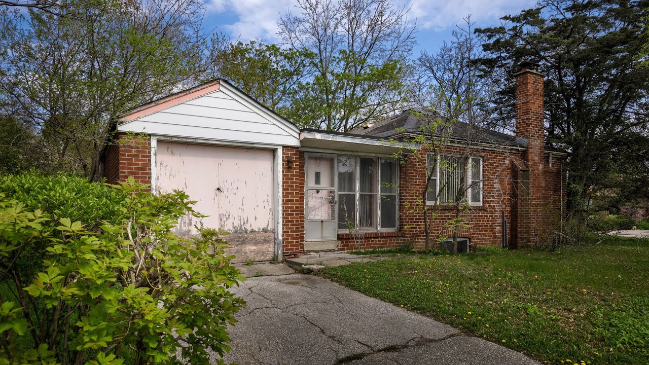 Shocking, I Can't Believe He Lived in these Conditions | Everything Left Behind