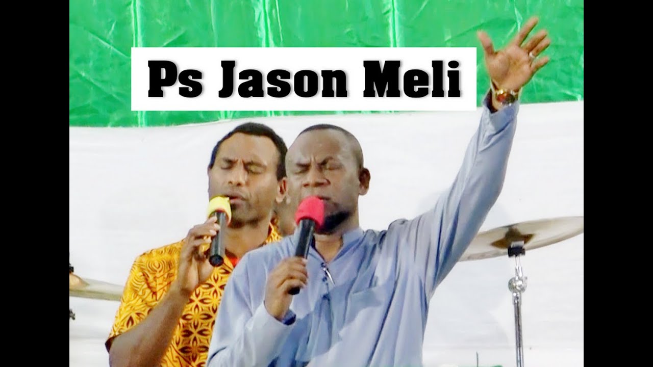 Pastor Jason Meli leading worship during the CRC-NGI Regional ...