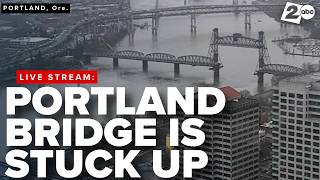 Hawthorne Bridge closed by mechanical issue in Downtown Portland during scheduled maintenance lifts