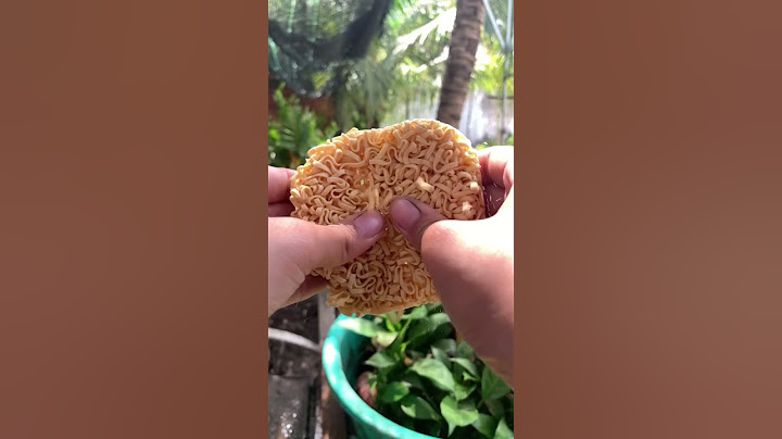 Bạn đã thử ăn mì gấu đỏ trong ly chưa? #shorts