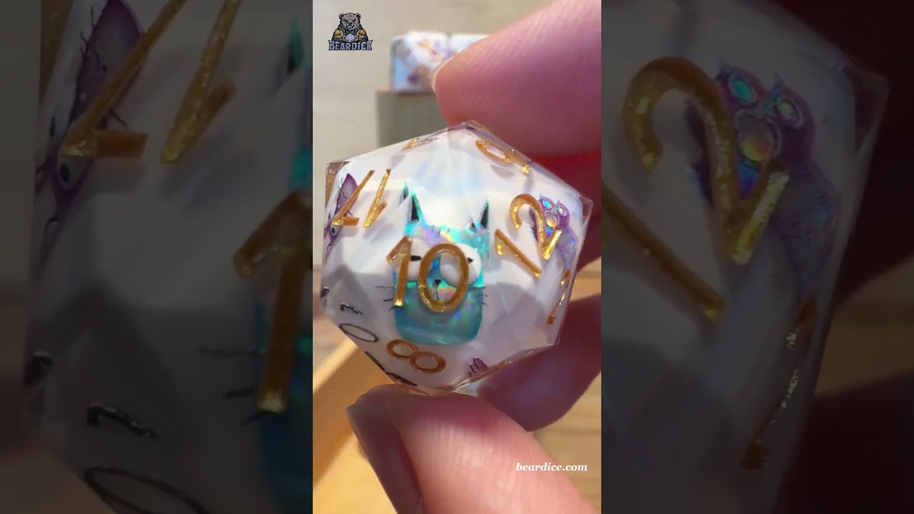 Bear Dice Quirky Smiley Cat Resin Dice, Smooth Bardic Pleasure 