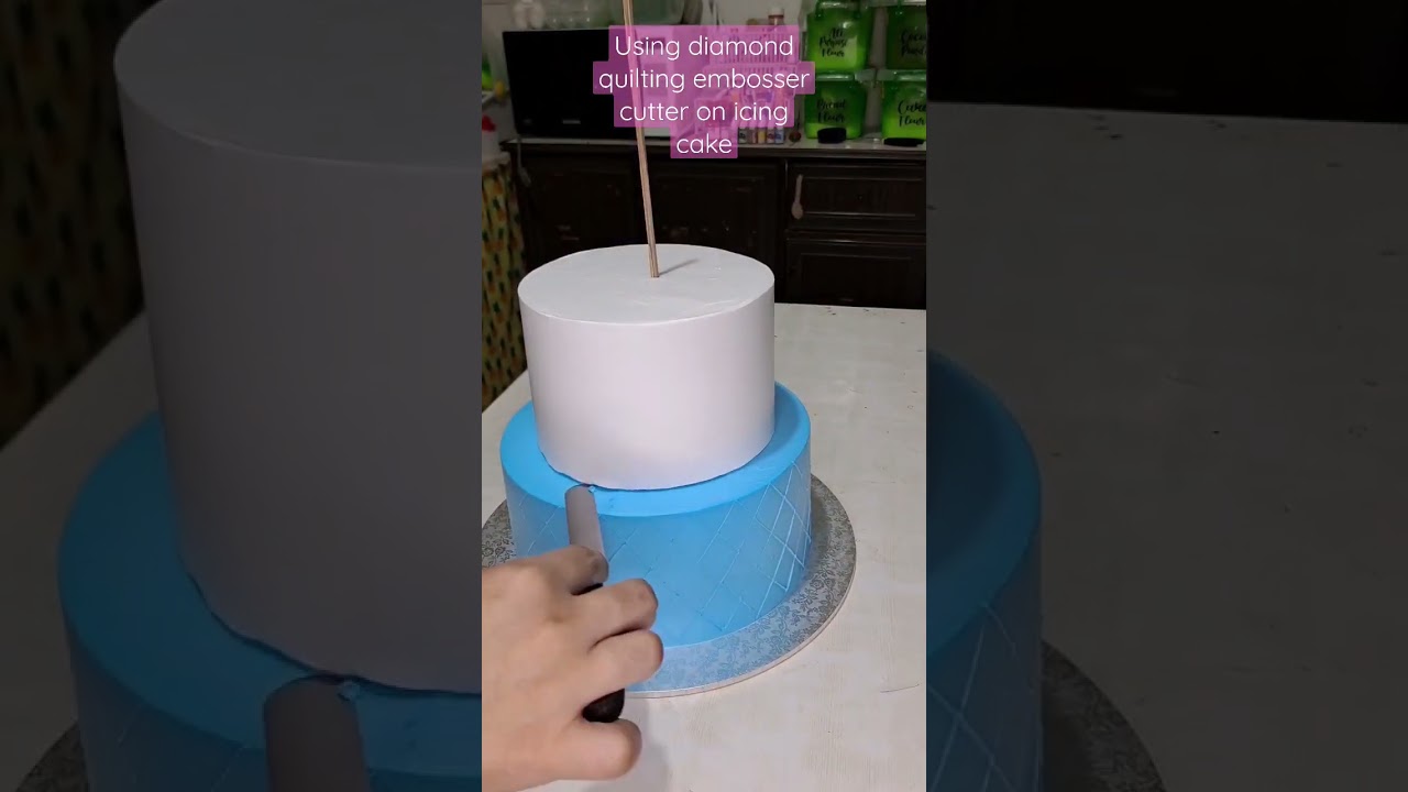 tips and tutorial diamond quilting embosser cutter on icing cake! #cakedecorating #2tier #cakes