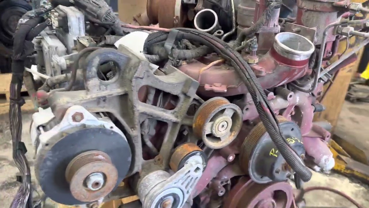 (P-32543) 2005 International VT365 ENGINE ASSEMBLY