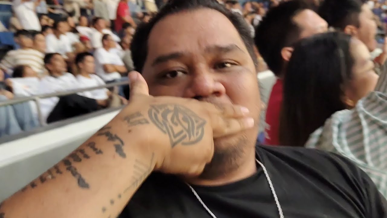 Стивен Холт победит! 