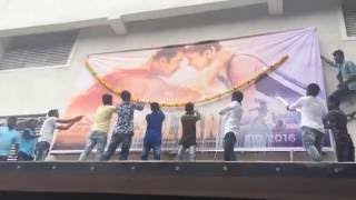 Salman Khan's CRAZY Fans Celebrate SULTAN Success Outside Chandan Cinema In Mumbai