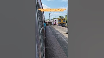 Jabrdasti Speed Racing And Overtaking Down Bandle Howrah Local At Barddhaman Galloping Emu