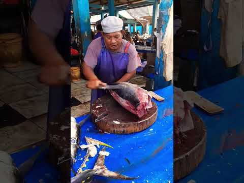 The Art of Filleting Tuna: #viralvidioshort #fishcutting #fillet #fishing #food #seafood