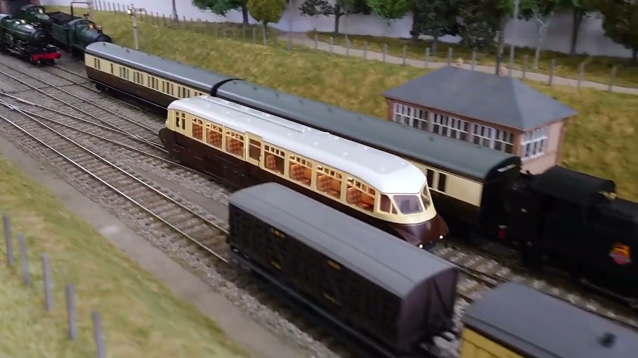 Dapol O Gauge Flying Banana