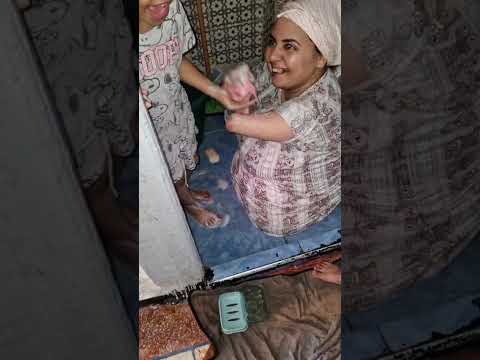 فاطمة الزهراء مع بنتي مونة