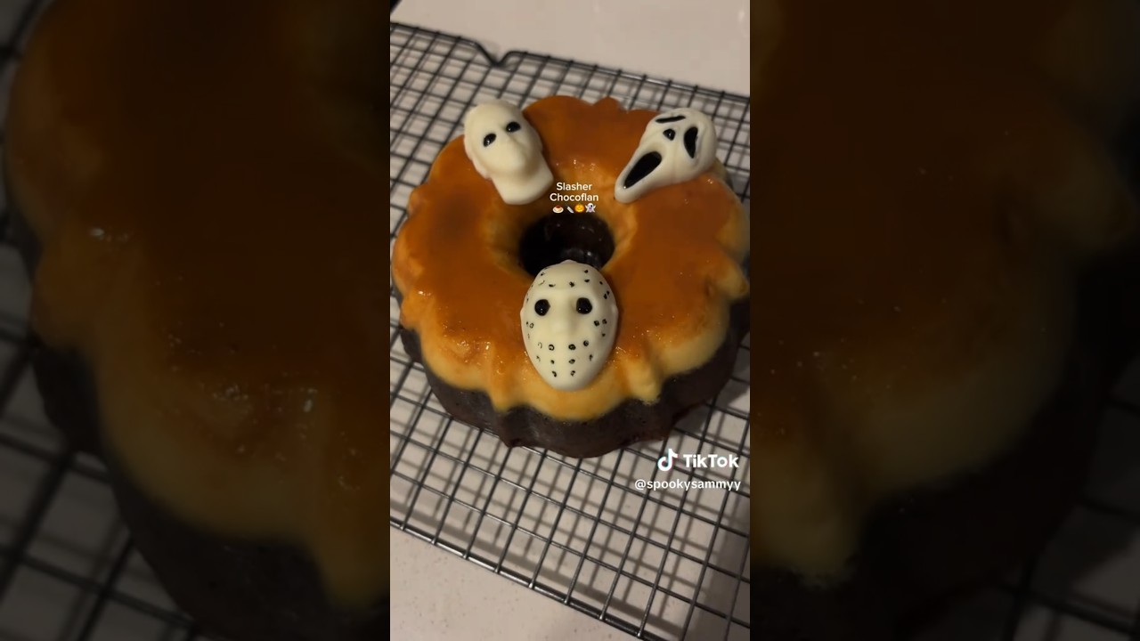 Spooky Sweet Perfection! Our Horror Movie Character Chocoflan Molds in Action! 🔪🍮 