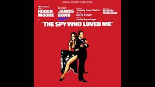 07. Bond '77 (Car Chase & Prison Break)