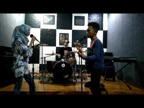 cover the winner kau luar biasa